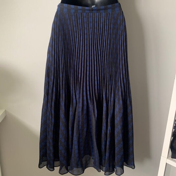 Club Monaco Yowshee patterned pleated midi Skirt - Picture 7 of 7